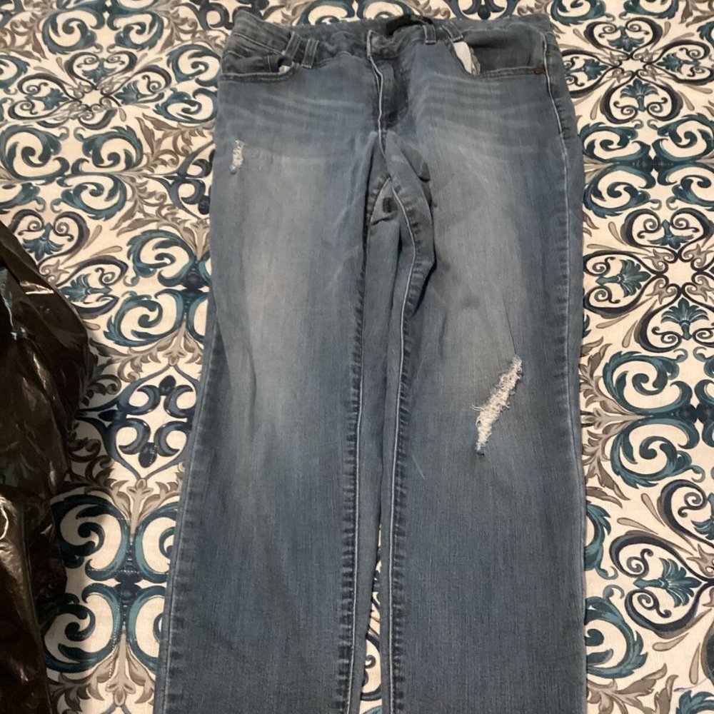 1822 Denim Distressed Jeans Size 12